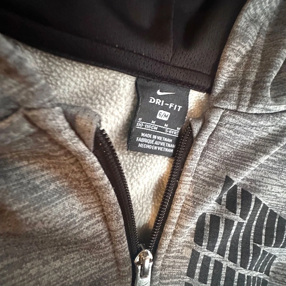Youth Boy Nike Dri-Fit Zip up Hoodie Size Small‎ 5/6 *